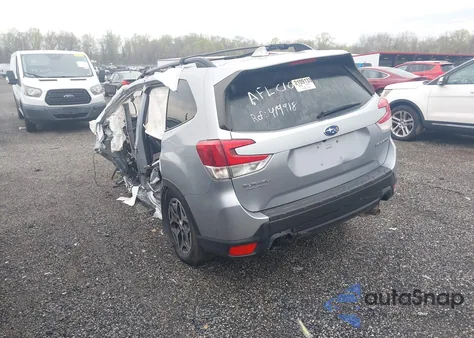 2020 Subaru Forester Premium z USA, uszkodzony, nr VIN JF2SKAJC2LH509662